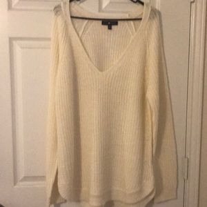 Cream long sleeves high low sweater